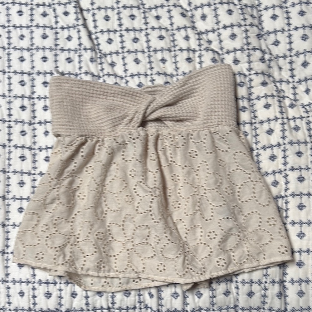 SHEIN Cream Lace Strapless Top